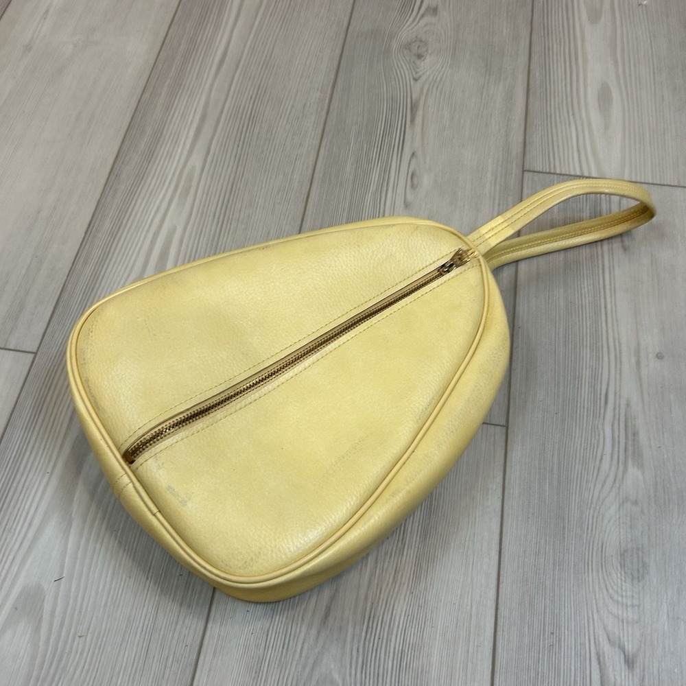 Vintage Vinyl Zipper Overnight Travel Suitcase Bag Butter Yellow Handle - Picture 2 of 8